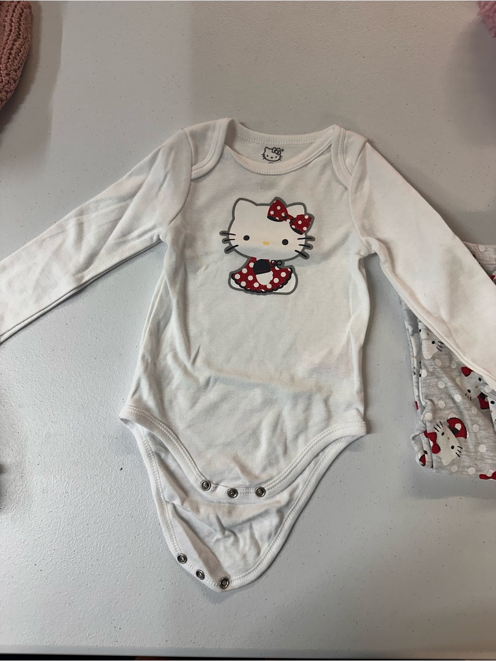 Hello kitty outfit